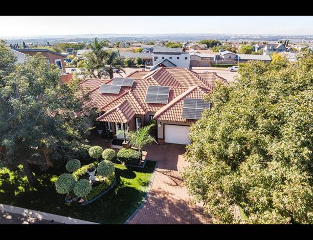 3 BEDROOM HOUSE FOR SALE IN MIDSTREAM HILL